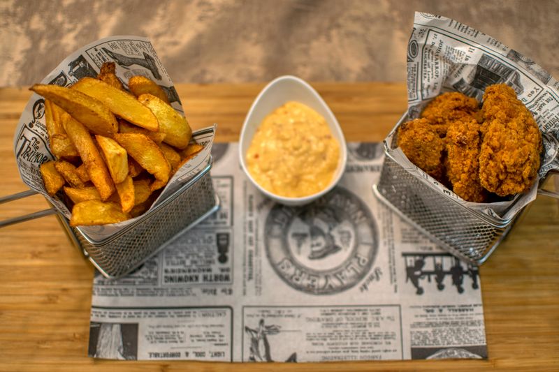 dave hot chicken spicy single plate